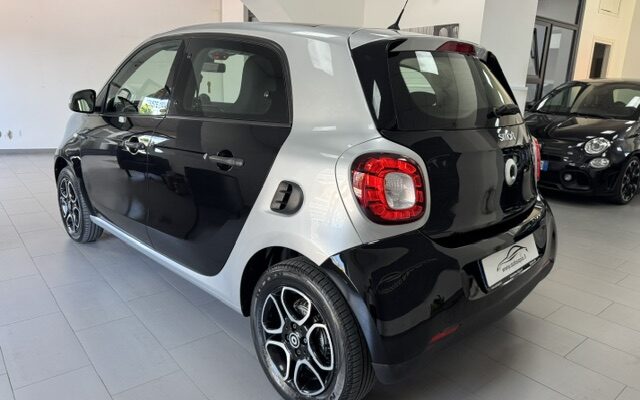 smart forFour 1.0 Passion 71cv twinamic my18 KM CERT