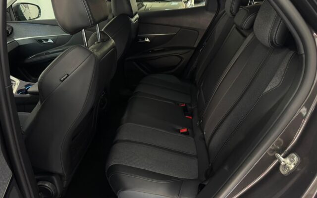 Peugeot 3008 1.5 bluehdi Allure Pack